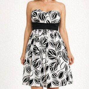 Strapless dress w/spaghetti straps -Knee Length WHBM - Size 14 - EUC